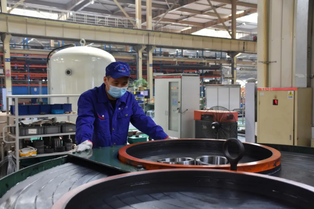 【不負韶華】奮斗的青春最美麗 哈電集團高質量發展征途上的生力軍(圖8) 【不負韶華】奮斗的青春最美麗 哈電集團高質量發展征途上的生力軍(圖8)