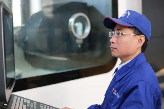 “哈電榜樣”們——說(圖4) “哈電榜樣”們——說(圖4)