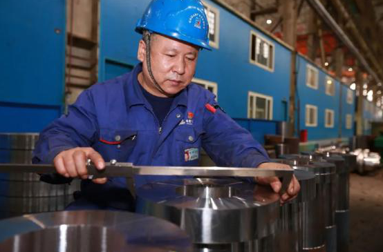 “哈電榜樣”們——說(圖7) “哈電榜樣”們——說(圖7)